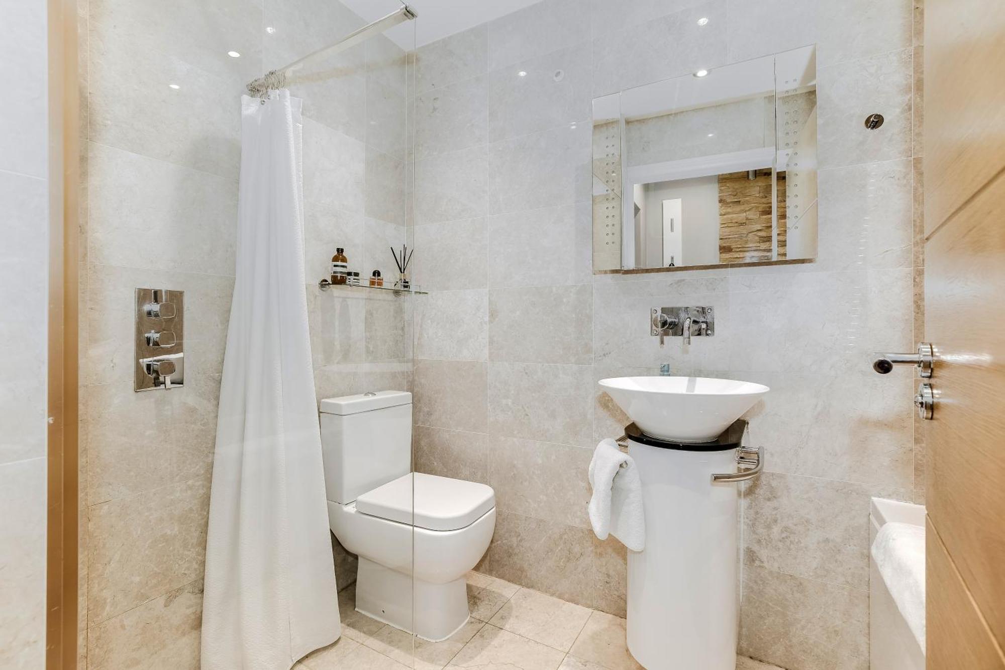 Cool Covent Garden Theatre Design Hub For Families Friends Couples Apartamento Londres