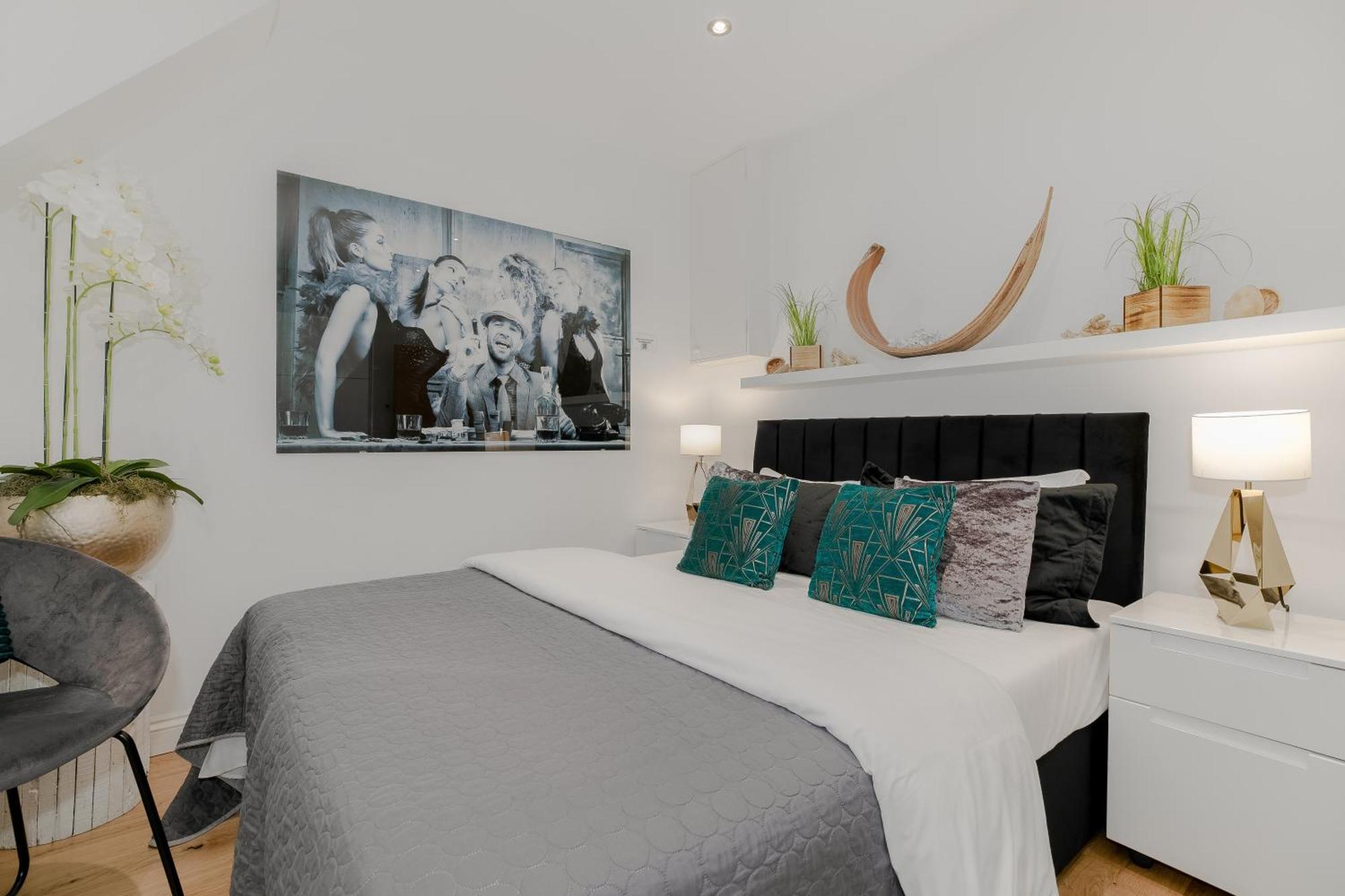 Cool Covent Garden Theatre Design Hub For Families Friends Couples Apartamento