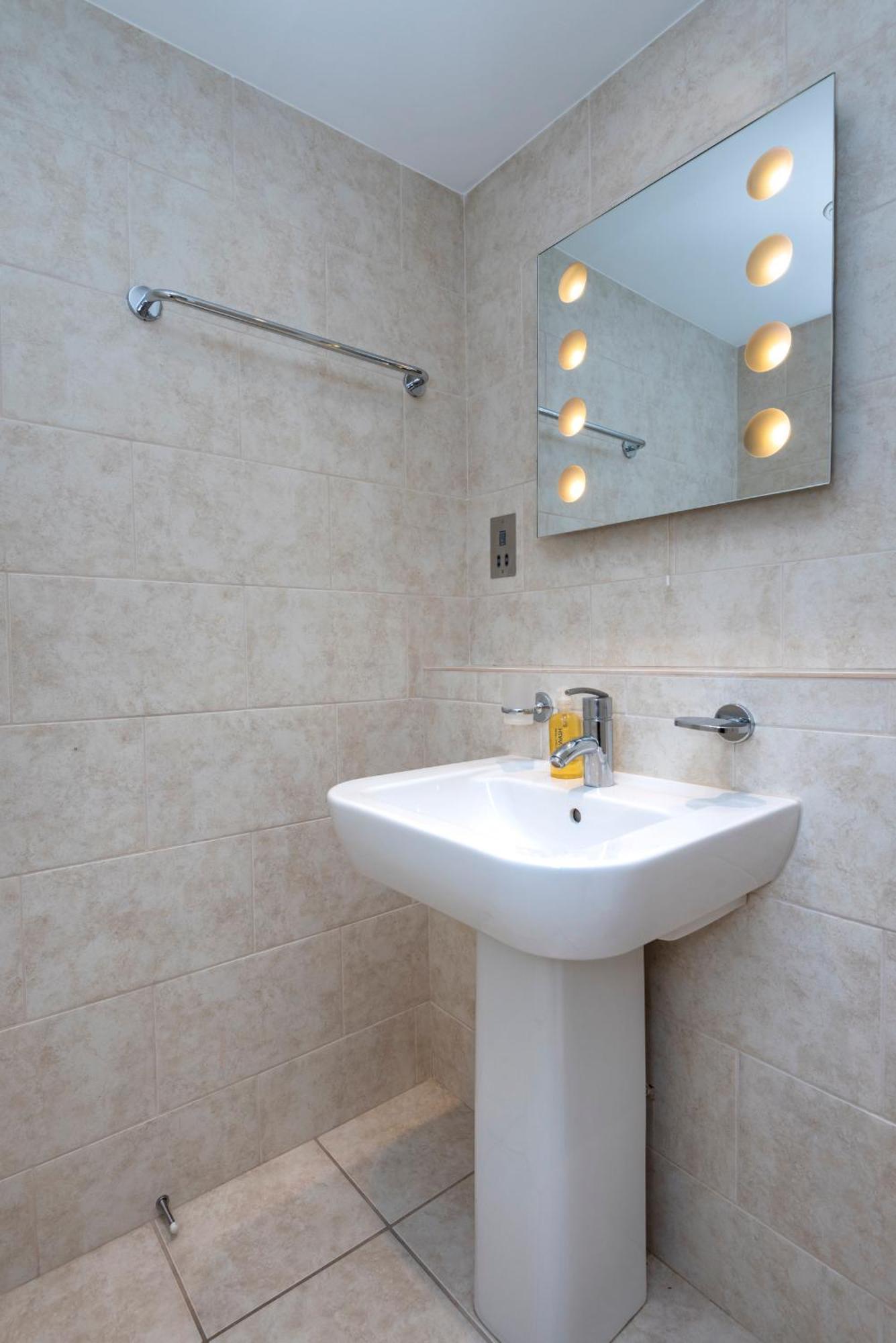 Elegant Mayfair 5
