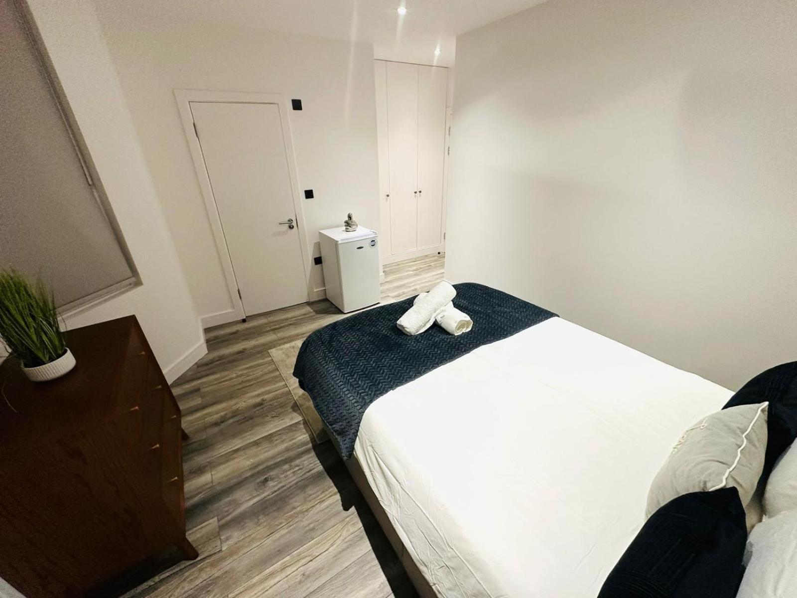 Luxury Flats, Perfect And Ideal For Tourists * Londen