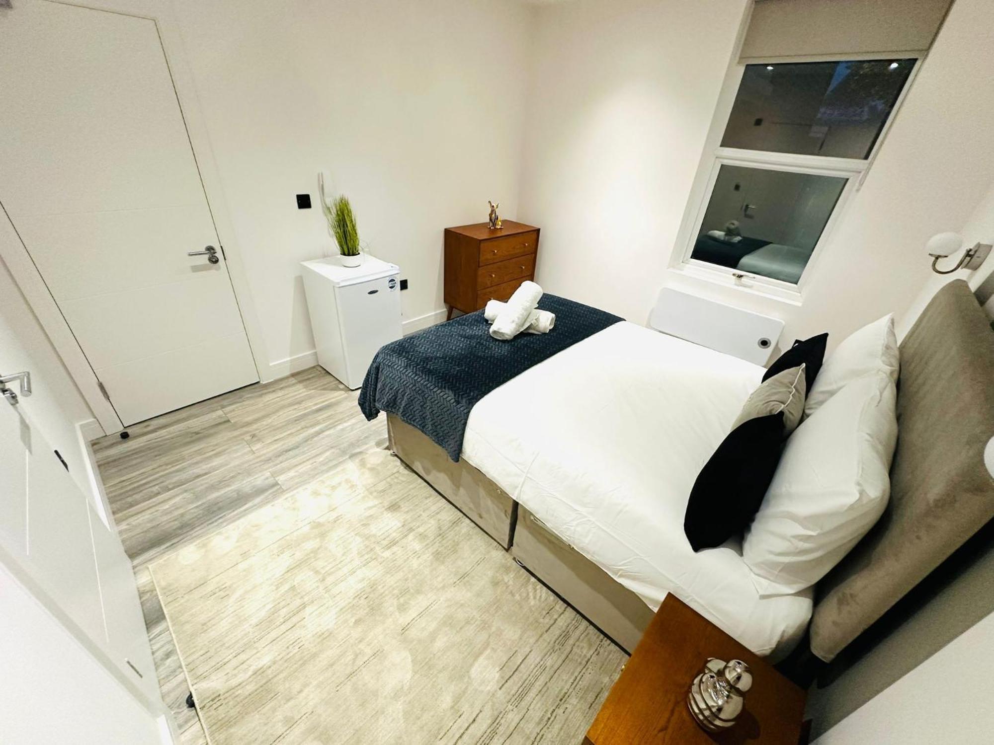 Luxury Flats, Perfect And Ideal For Tourists * Londen