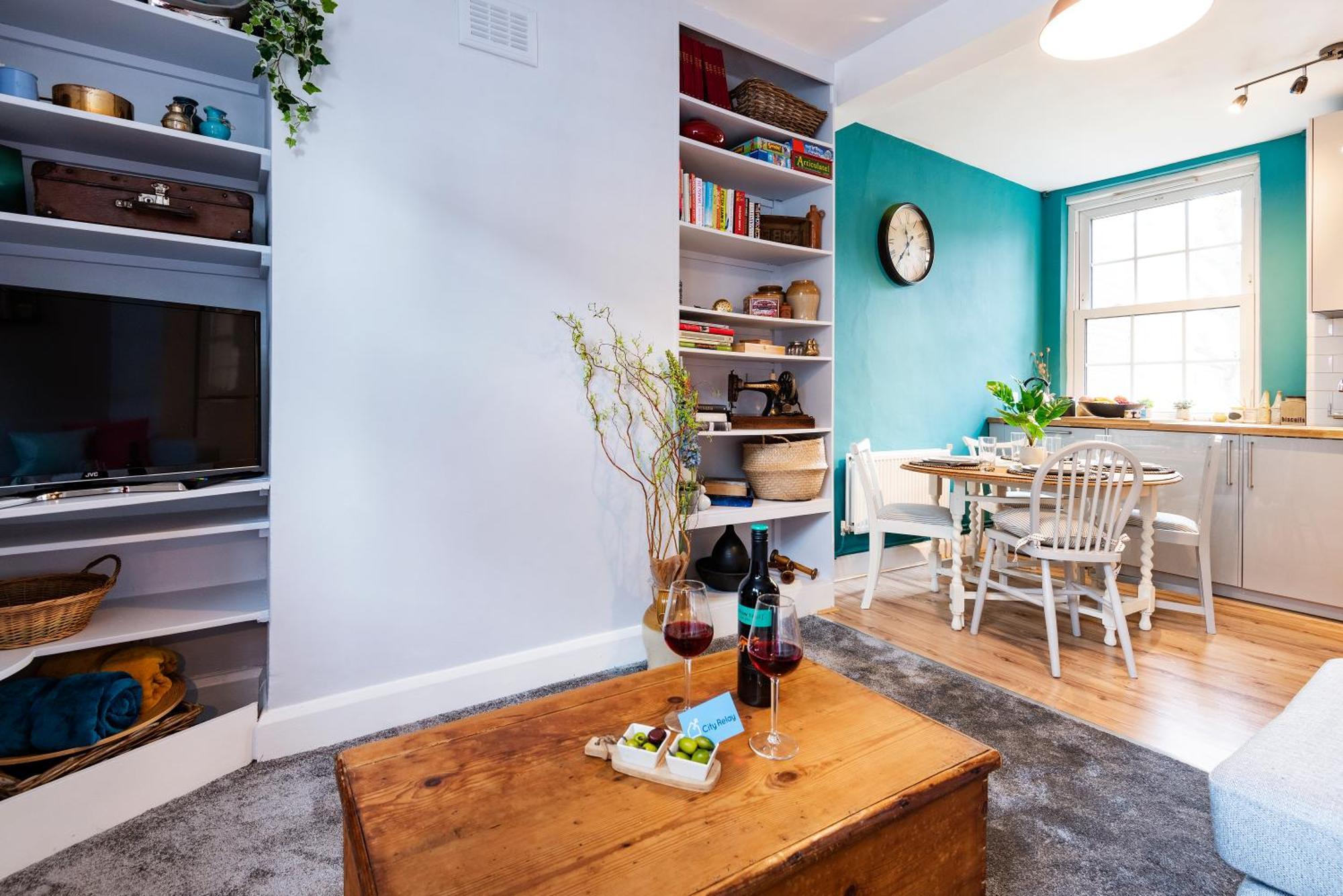 Lovely Portobello Near Westbourne Park Londres