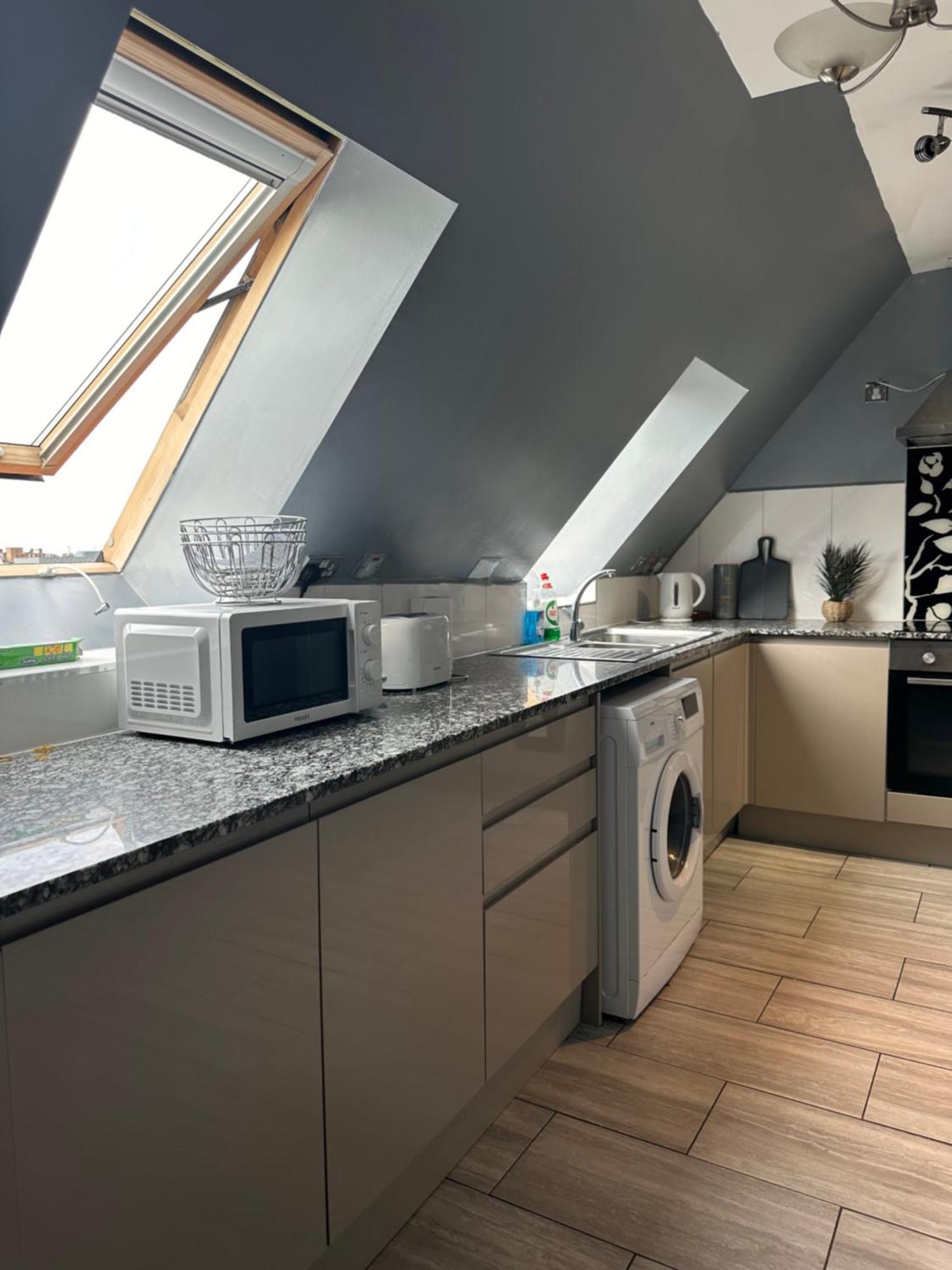 Quarto em Acomodações Particulares Luxury In Rooftop Penthouse In Central London, Shared Flat