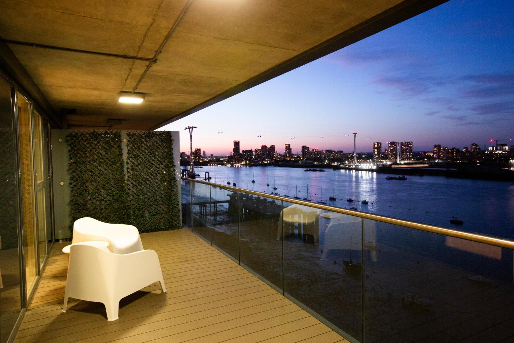 Apartment Waterfront- Greenwich O2 Arena 2 Bed Flat