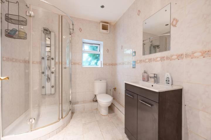 Modern Spacious 4-bed House * Londres