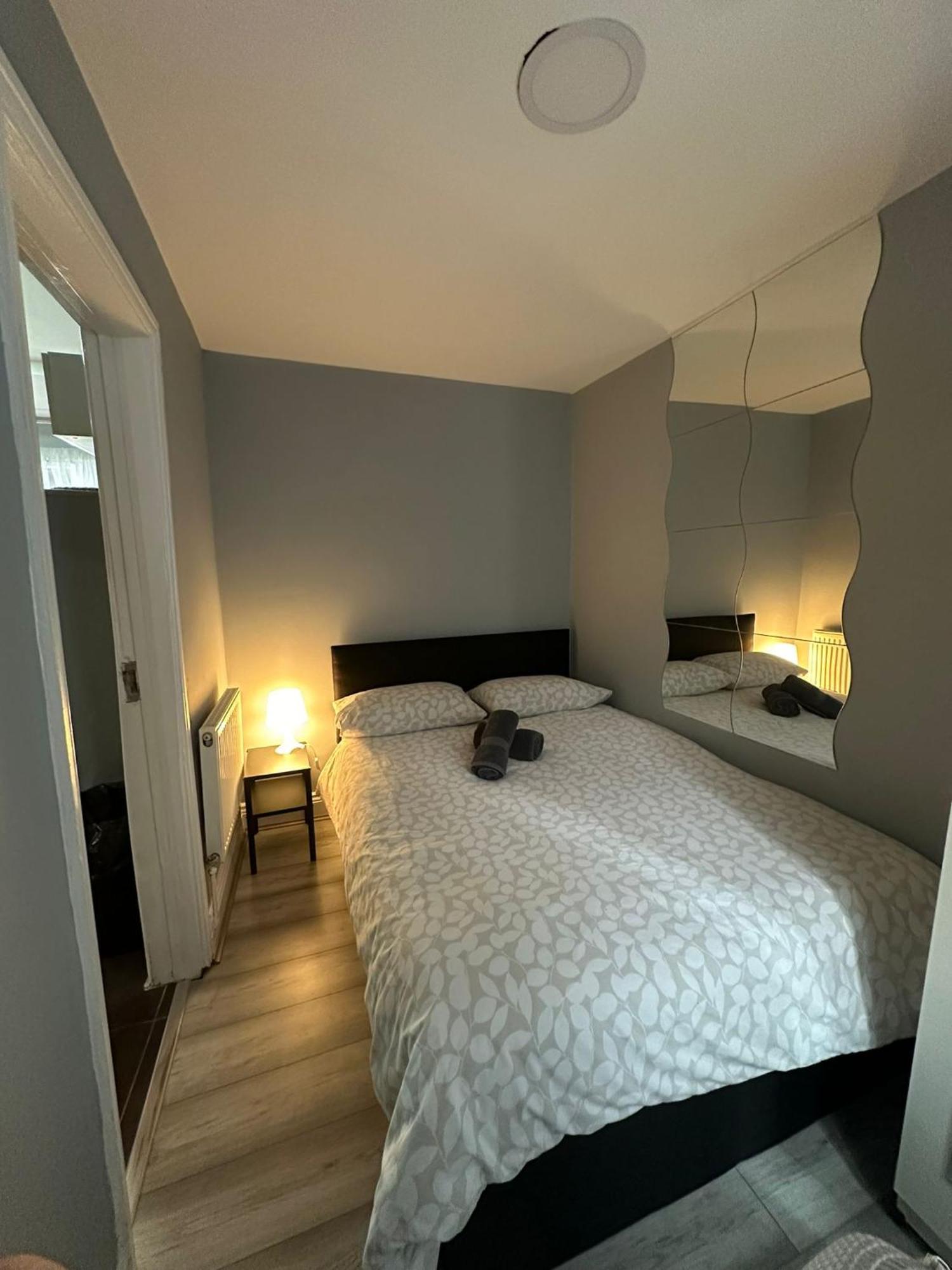 - Ground Floor 2 Bedrooms Londres
