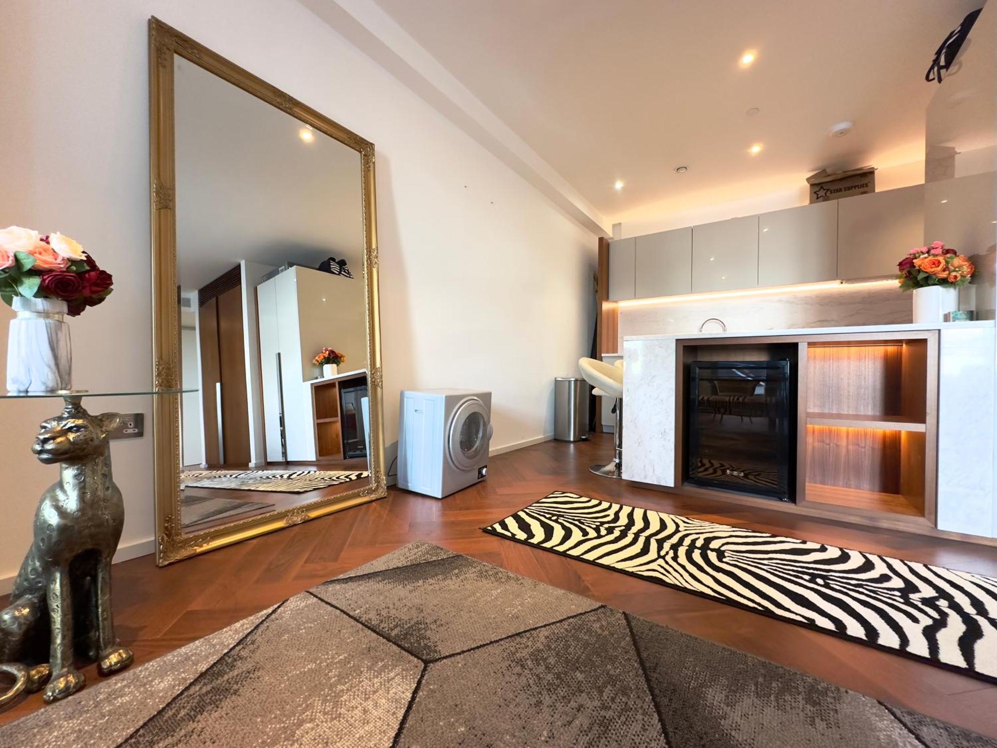 Lavish Penthouse River View Fast Wifi - Luxurylondonstays Appartement