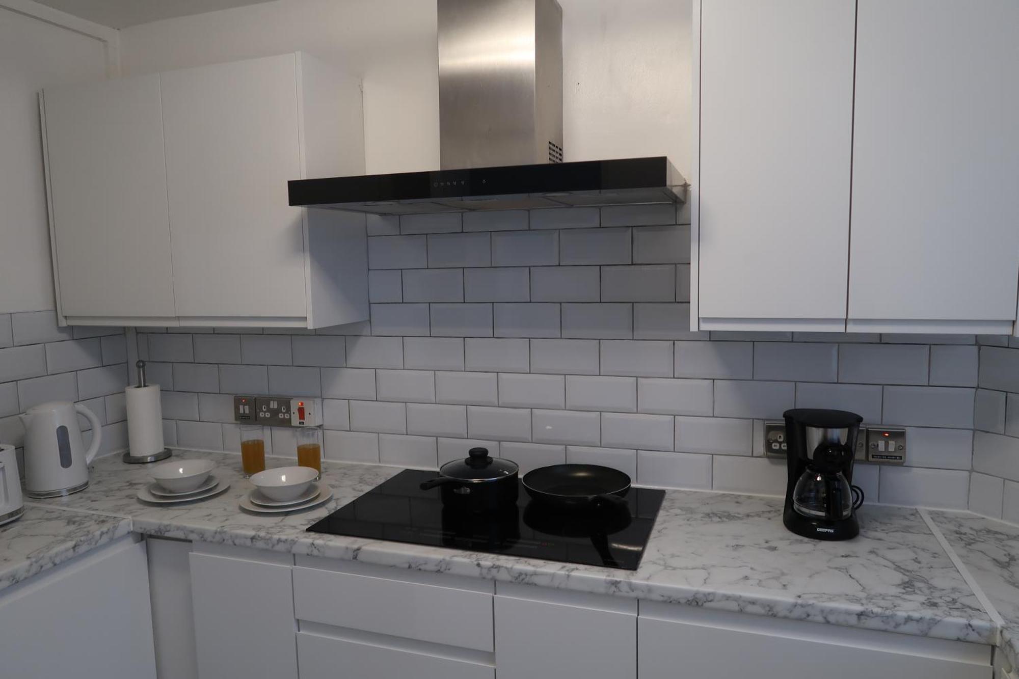Stylish Near Excel London- Sleeps 4! *