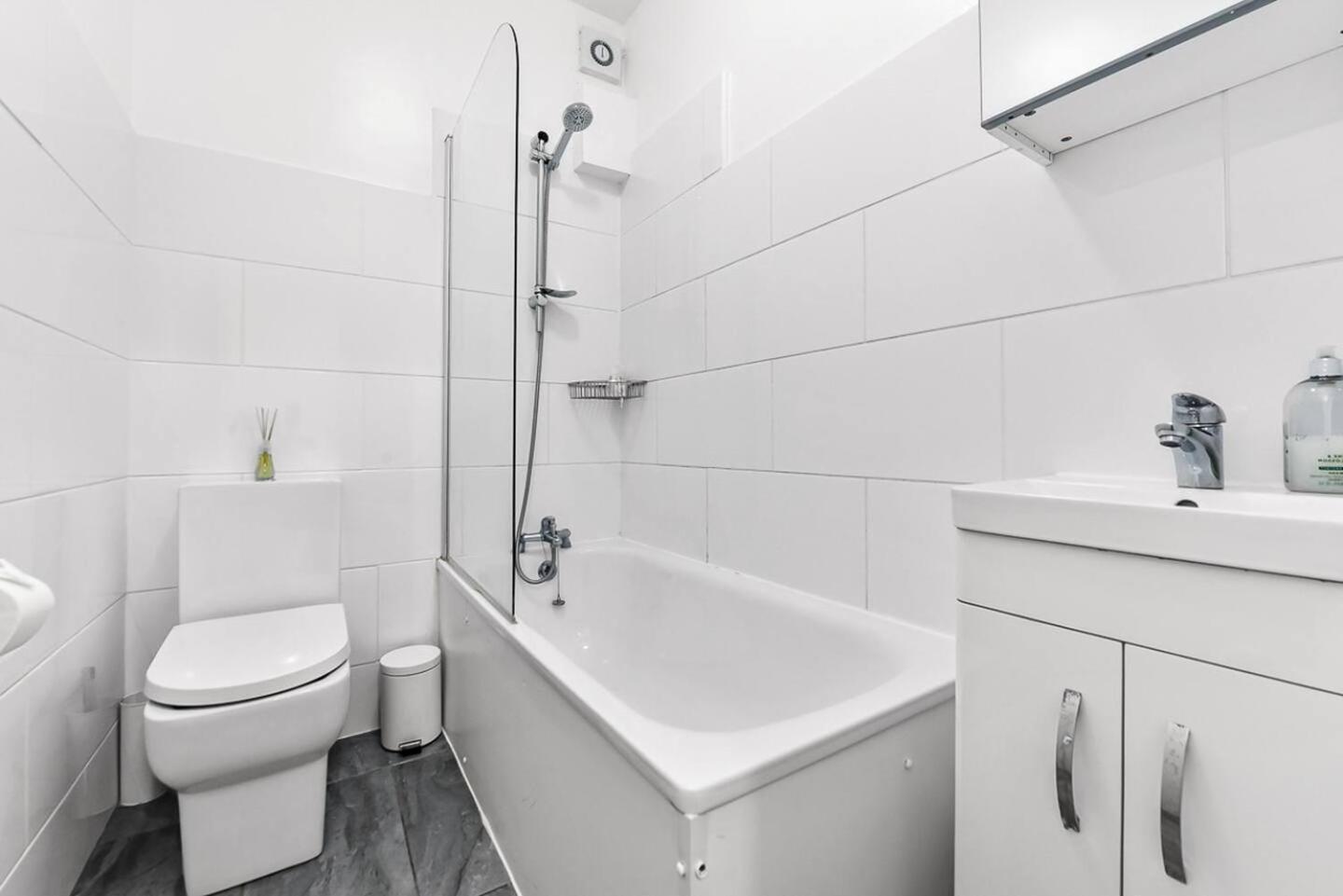 2 Bed Apartment- Finsbury Park Station B Apartamento