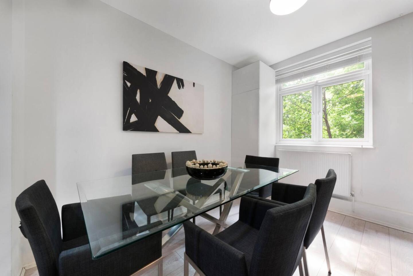 2 Bed Apartment- Finsbury Park Station B * Londres