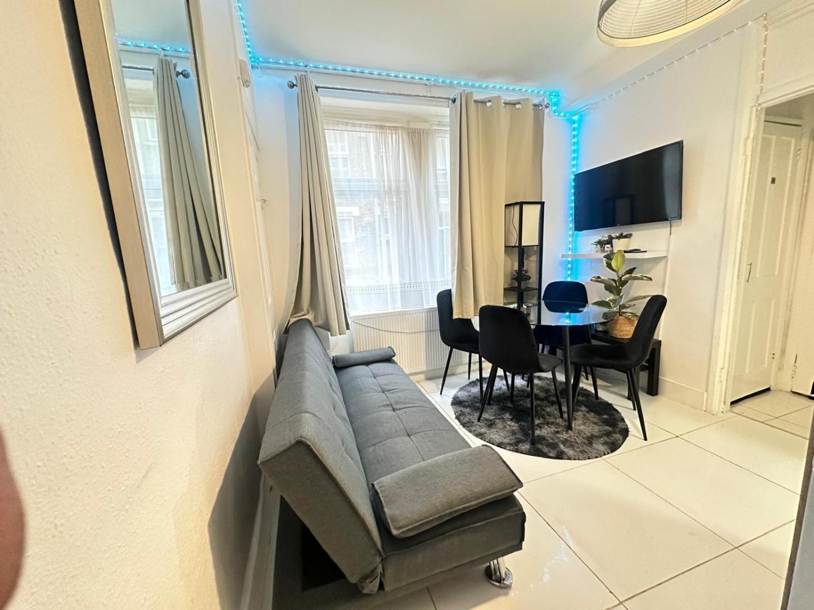 Ground Floor Mile 2 Bedroom Flat Apartamento