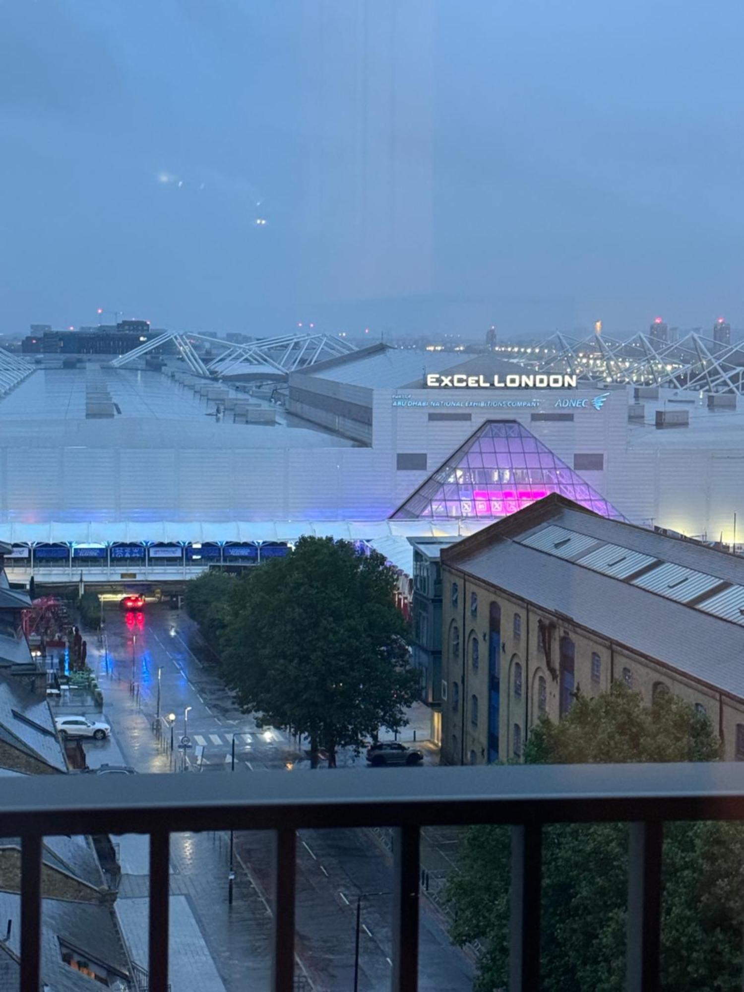 Apartamento Modern Gem Near Excel & O2 Arena Balcony!