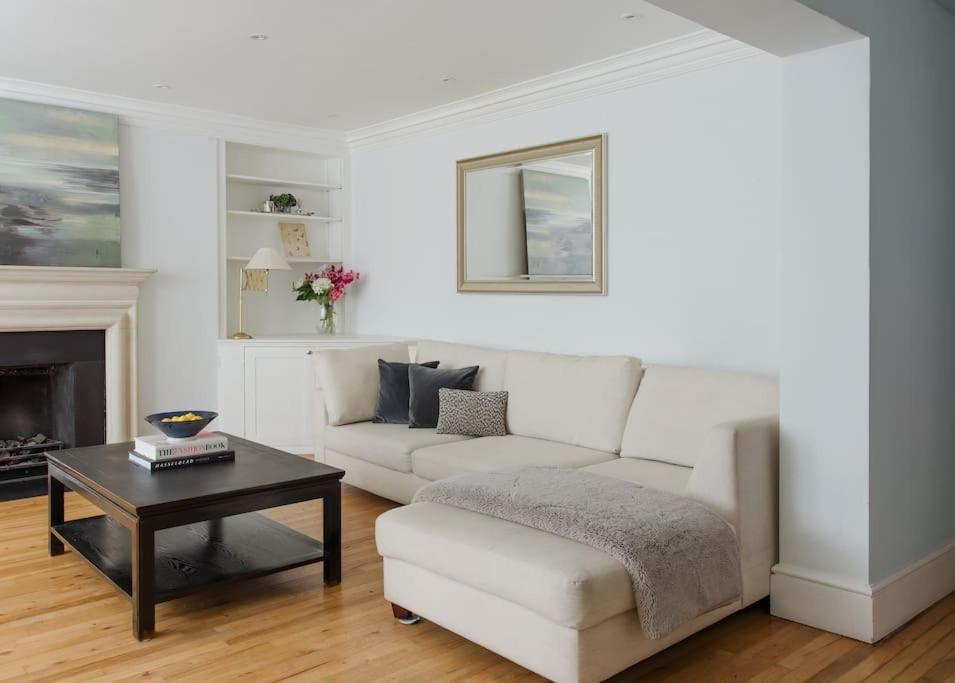 Holland Park 2 Bed * Londres