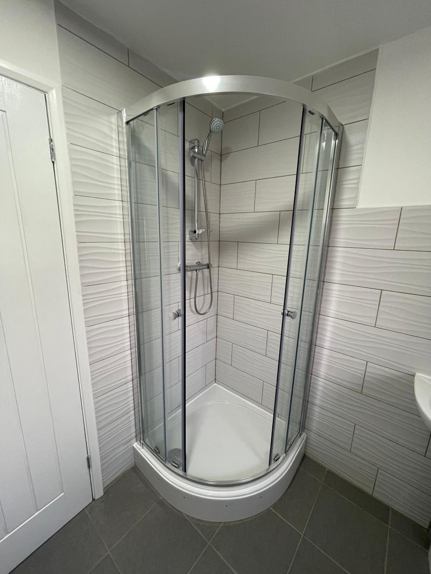 Two Bedroom Central Location Modern Flat Stratford Appartement *