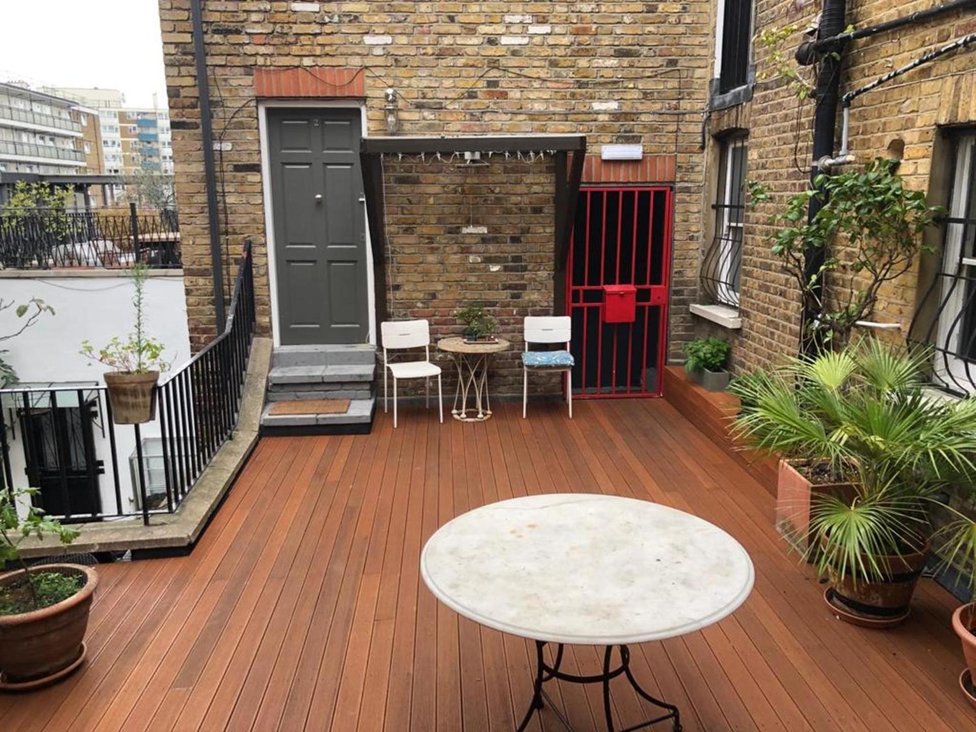 1 Bedroom-1 Bathroom-walkinshower-terrace Appartement Londres