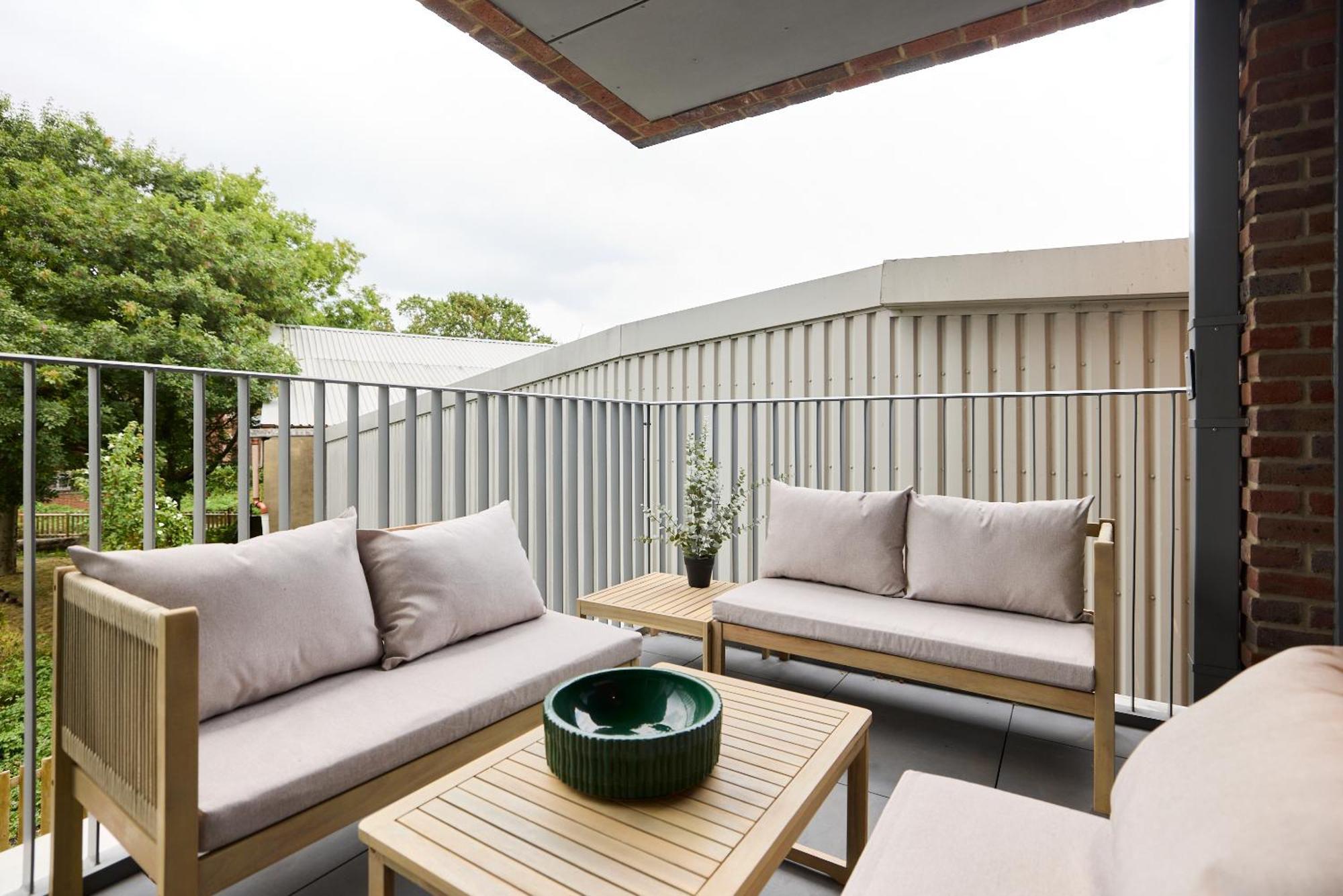 The Tottenham Hale Crib - Trendy 2bdr Flat With Balcony * Londres