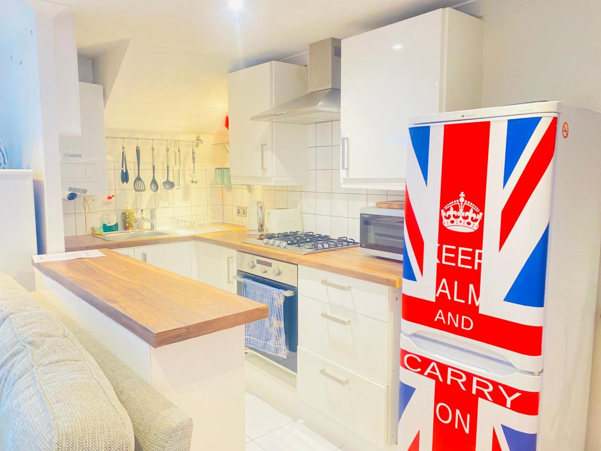 Stunning, Stylish Garden Flat In The Heart Of Wimbledon * Londen