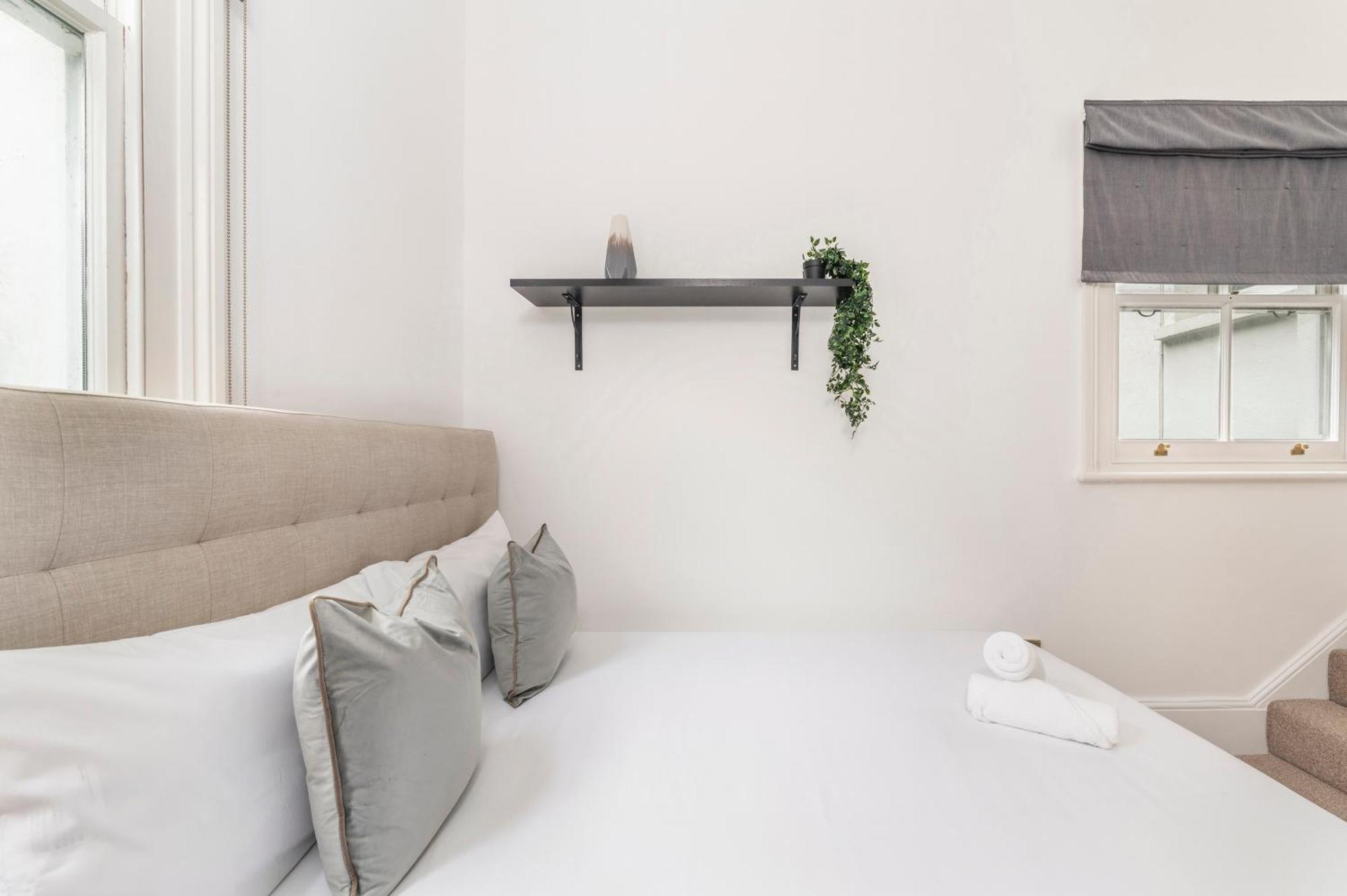Kensington Luxury Retreat: Spacious 2-bedroom With Prime Location * Londres