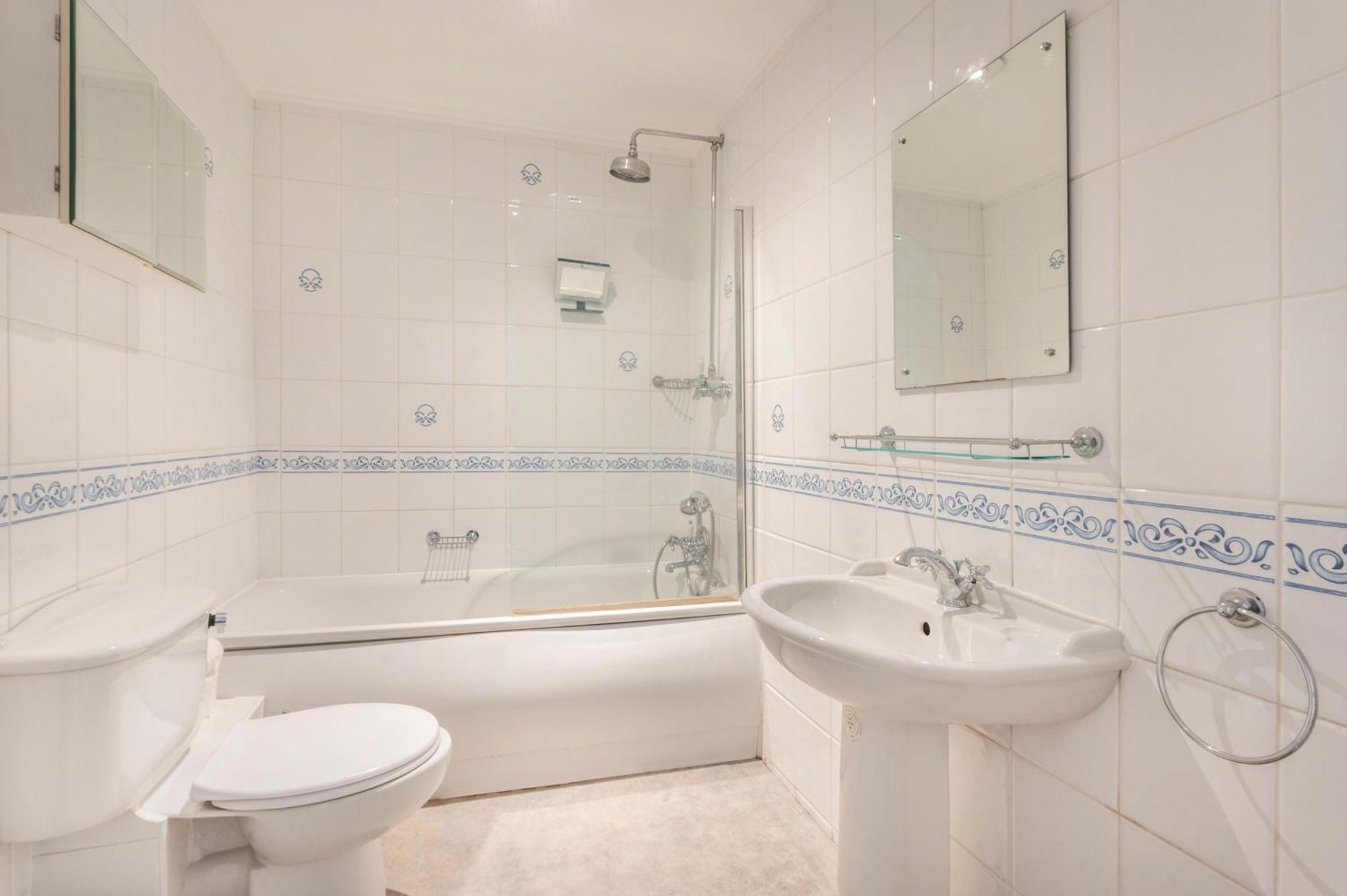 Apartamento Kensington Luxury Retreat: Spacious 2-bedroom With Prime Location *