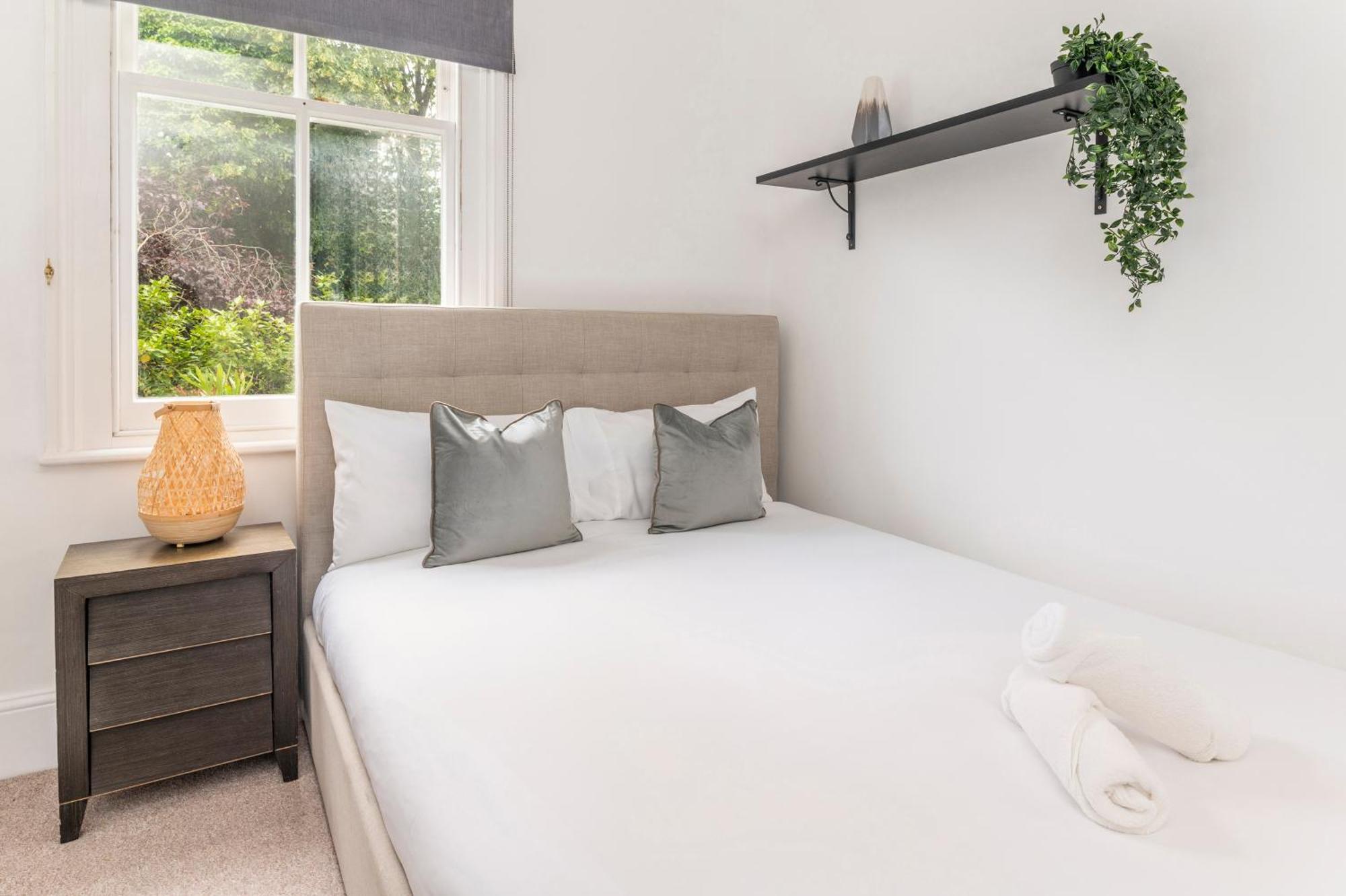 Kensington Luxury Retreat: Spacious 2-bedroom With Prime Location * Londres