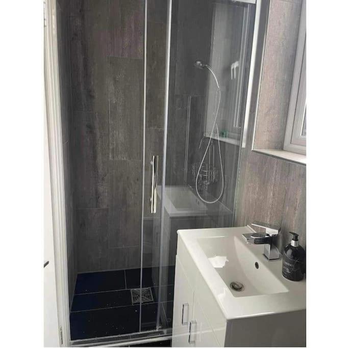 Appartement Dollis Hill One Bedroom Nw2 Londres
