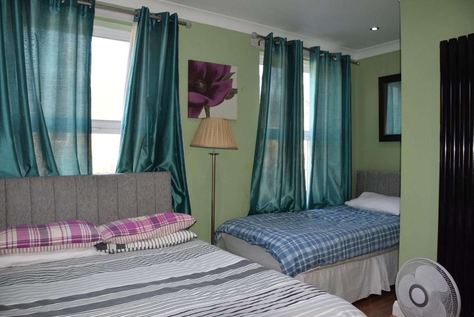 Appartement 3 Bedroom House - Walthamstow *
