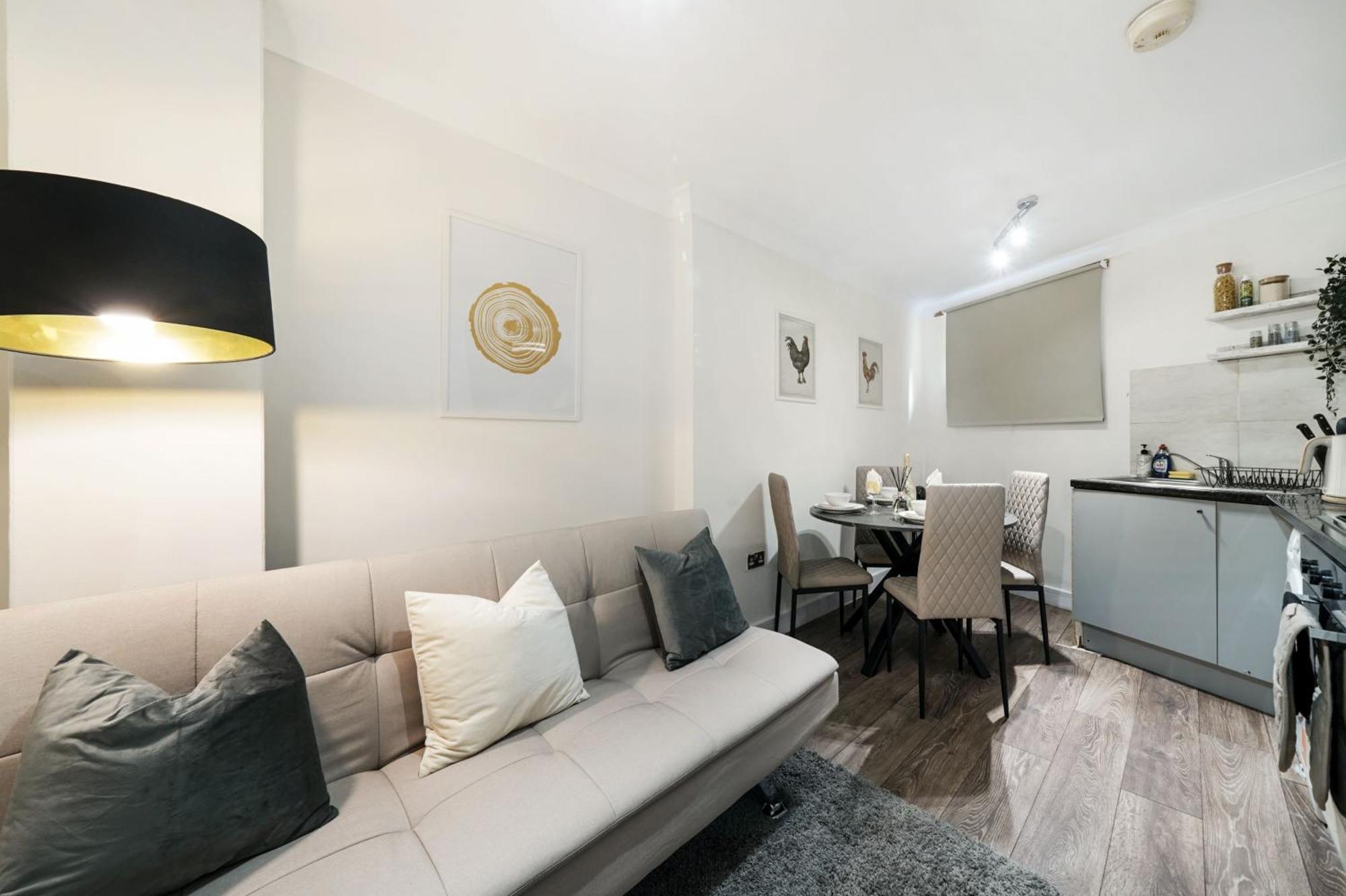Livestay Affordable One Bedroom & Studio In India Docks E14 Apartment *