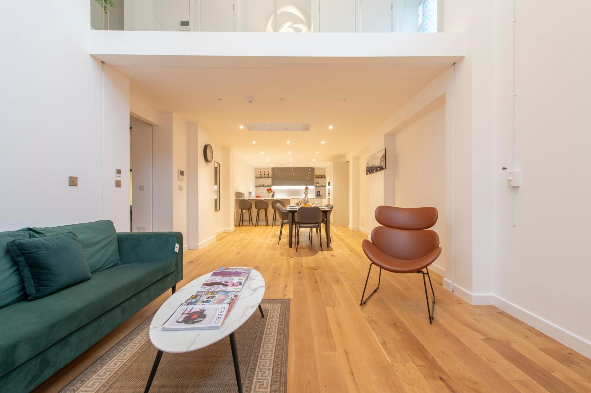 Exquisite 3br Duplex Air-con& Amenities Appartement *