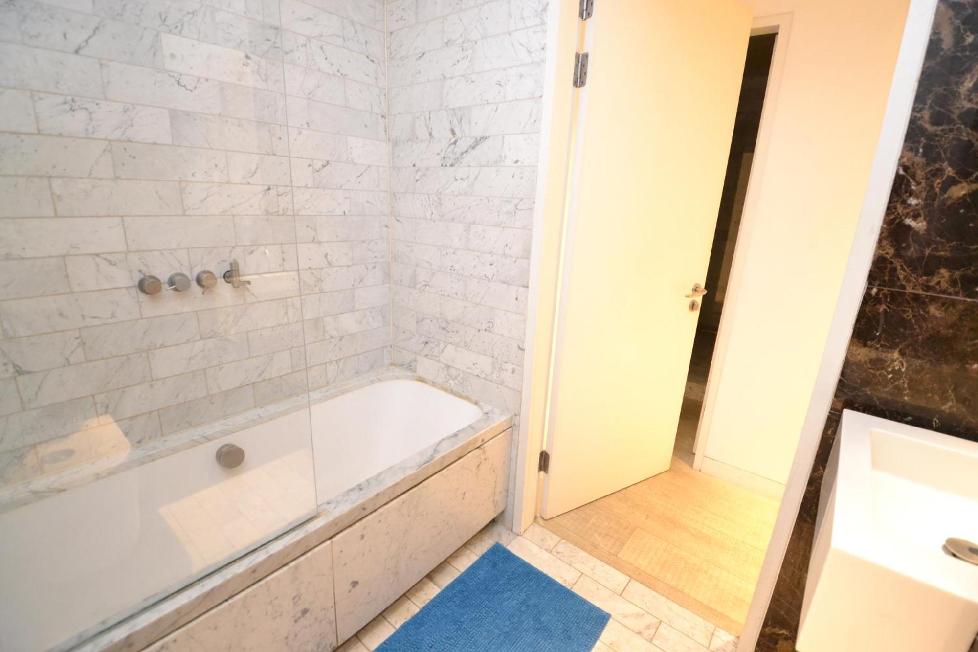 Modern 2 Bedroom Apartment, Oxford Street