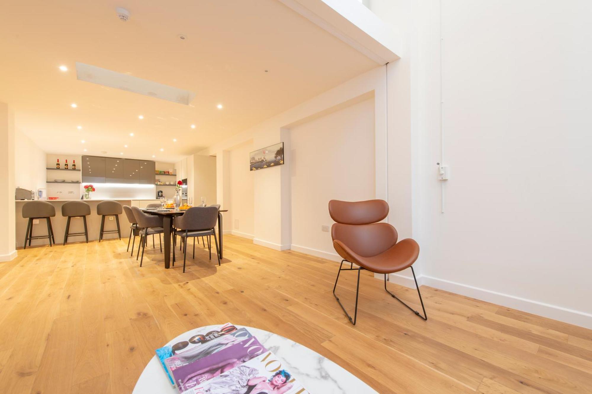 Exquisite 3br Duplex Air-con& Amenities Appartement Londres
