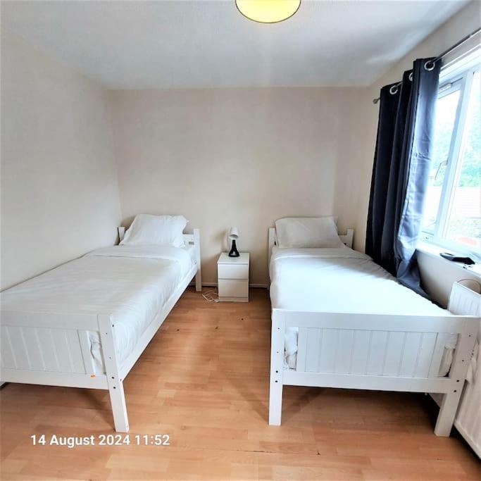 Hébergement de vacances 3 Bedroom House In Beckton