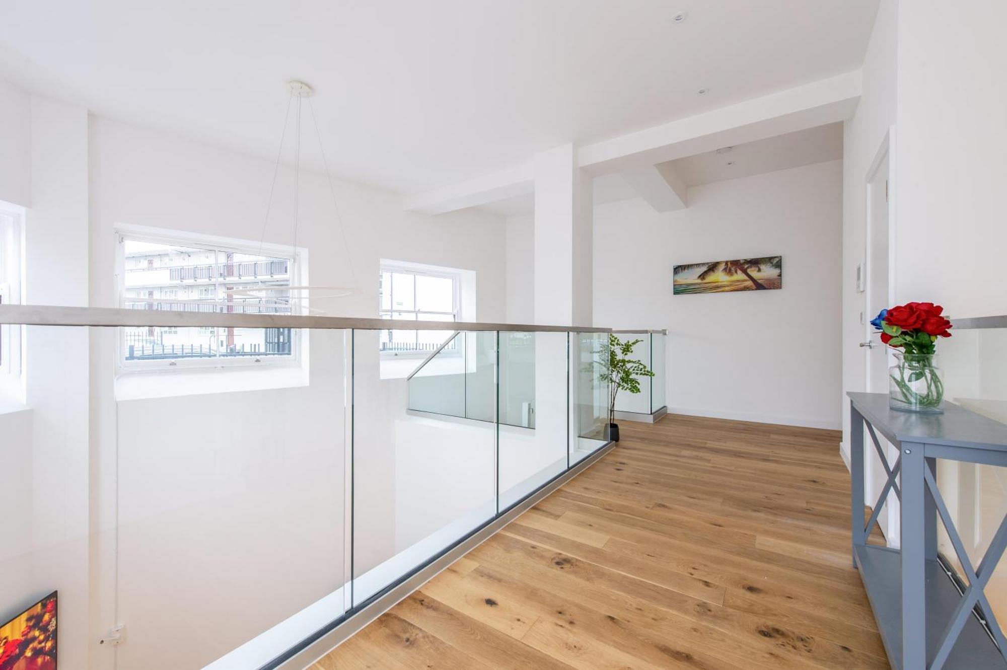 Exquisite 3br Duplex Air-con& Amenities Appartement Londres