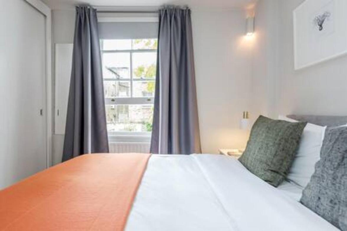 Vauxhall Park 2bed Flat By Basetogo * London