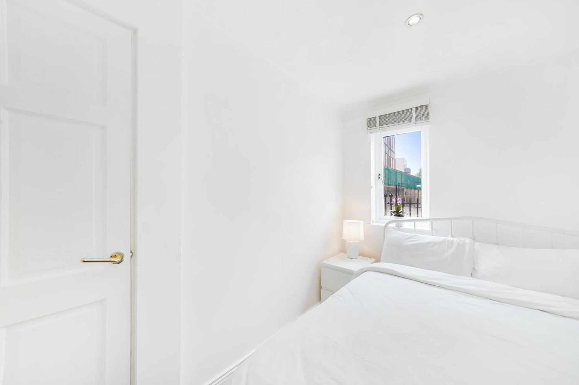 A Beautiful Stylish 2 Bedroom -city Of Appartement *