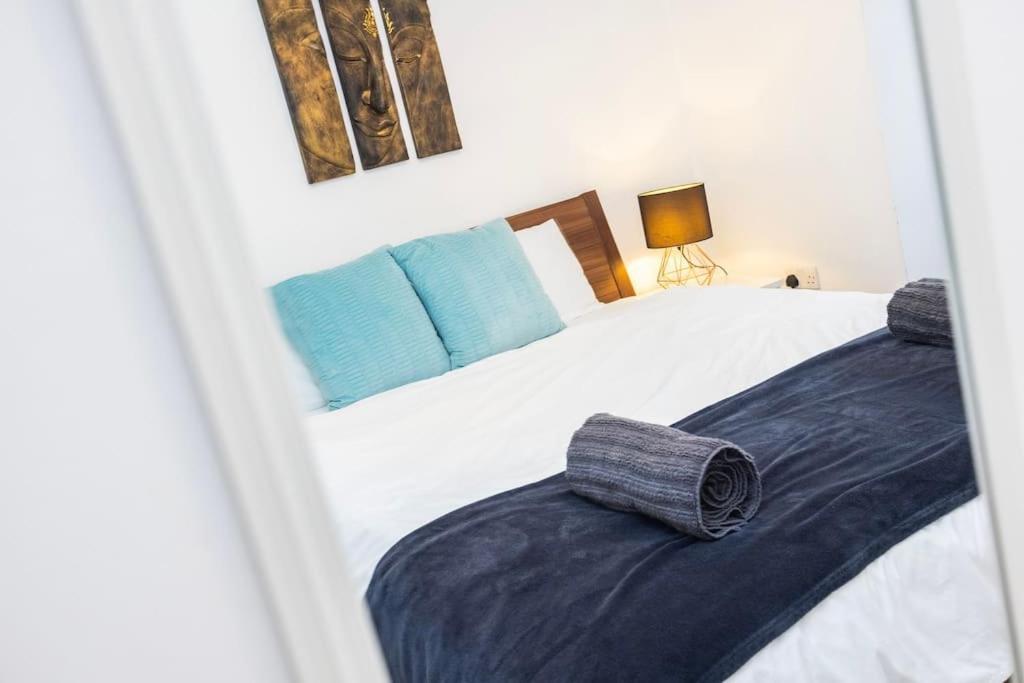 Appartement Modernised 3 Bed Pad Near Trendy Shoreditch Ground Floor With Balcony *