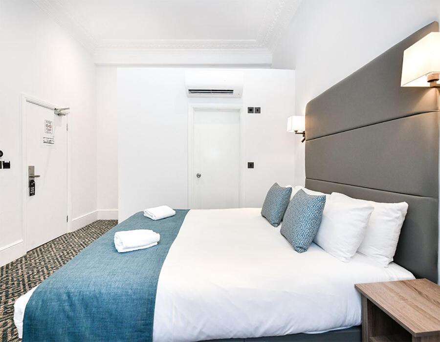 Hotel The Chapter - The J Hyde Park 3*