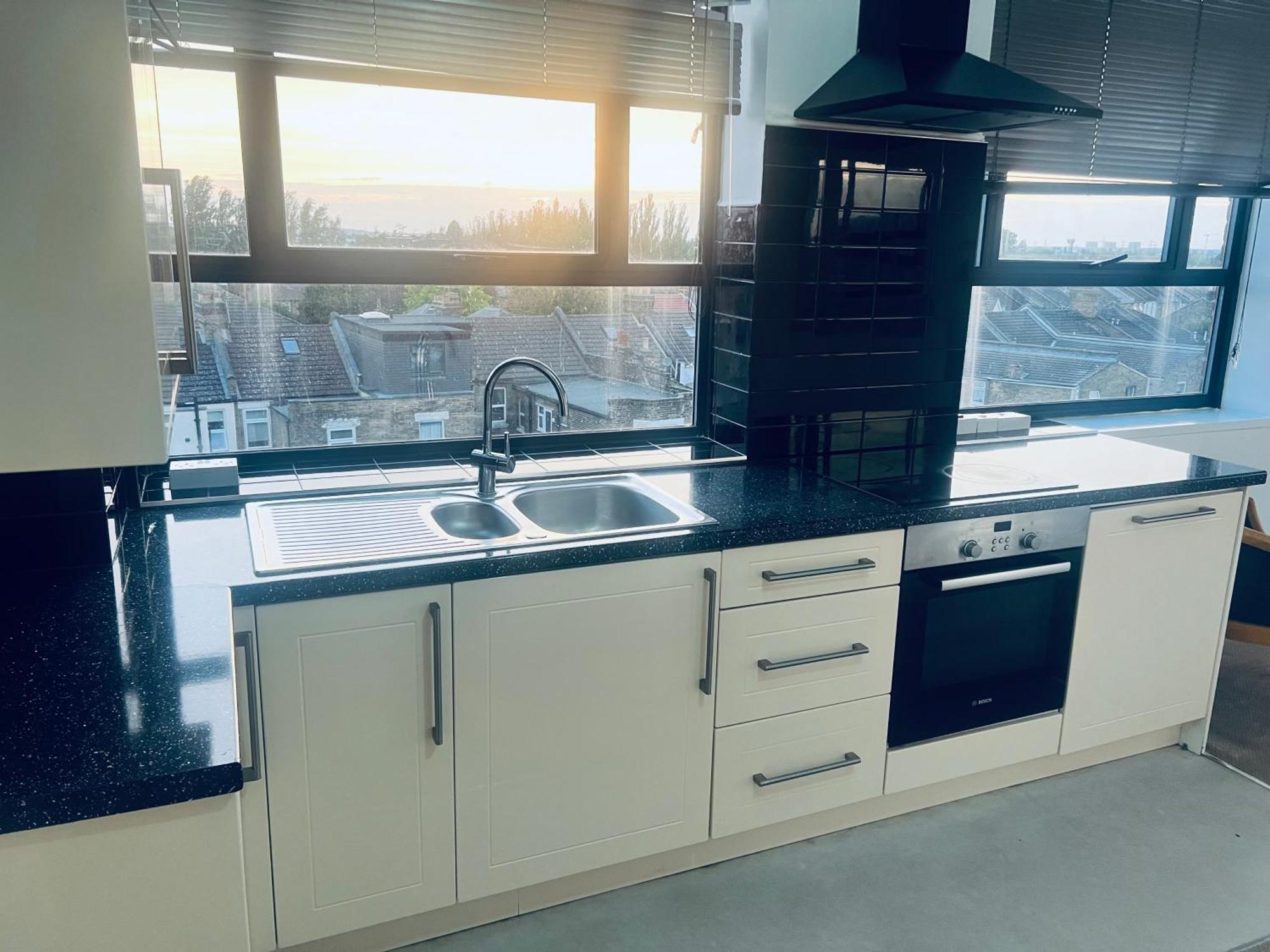 Lovely Private With Great Views Appartement Londen