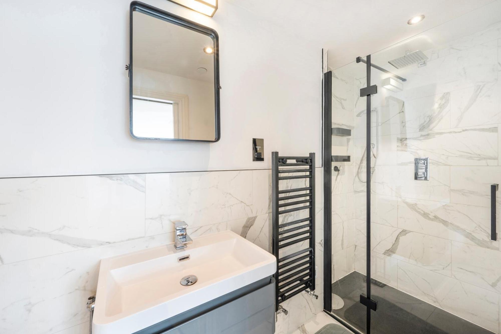 Perfect For 6 - 2 Bedroom 2 Bathroom By The Famous Hammersmith Riverside * Londres