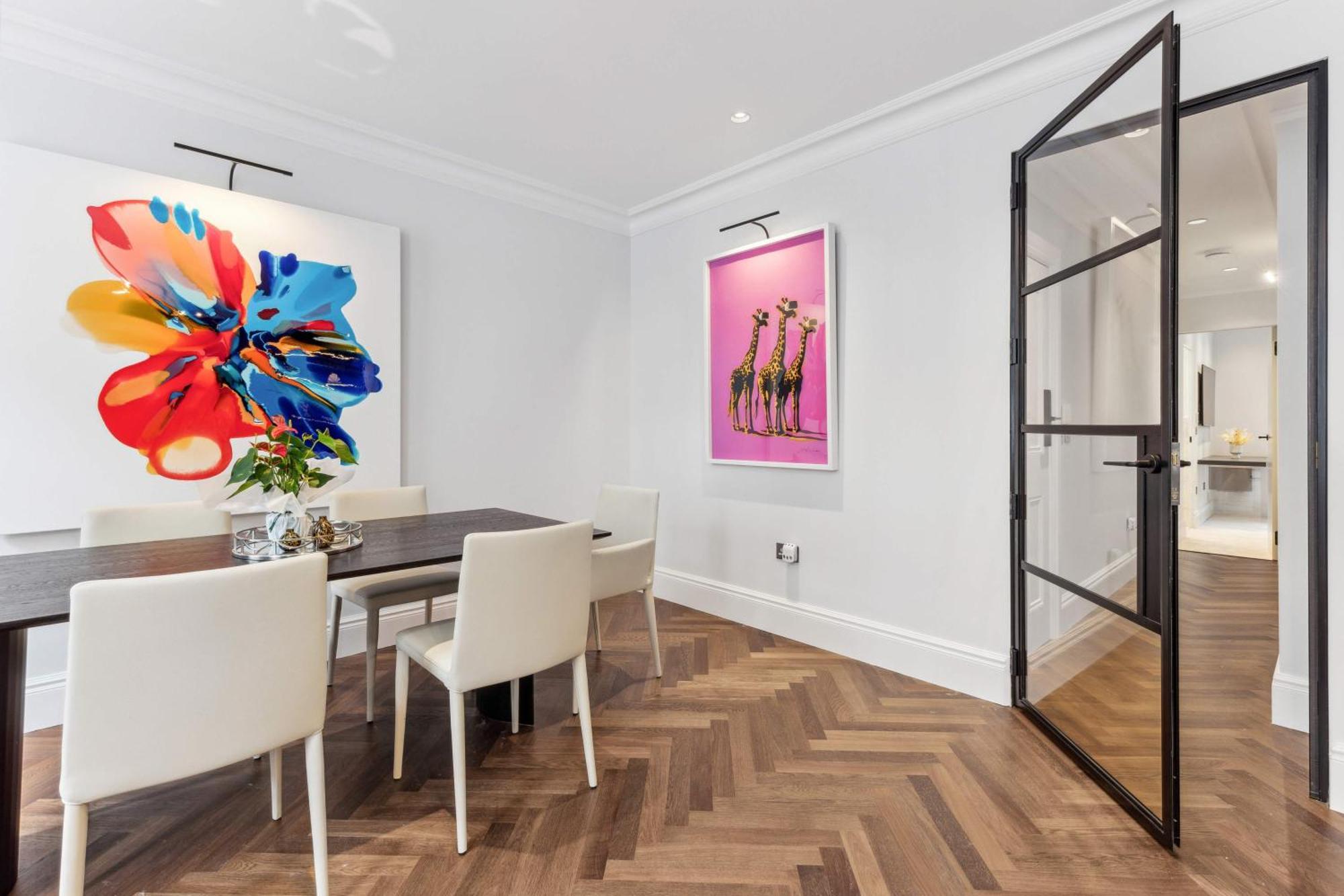 The Mayfair - Exclusive Apartment
