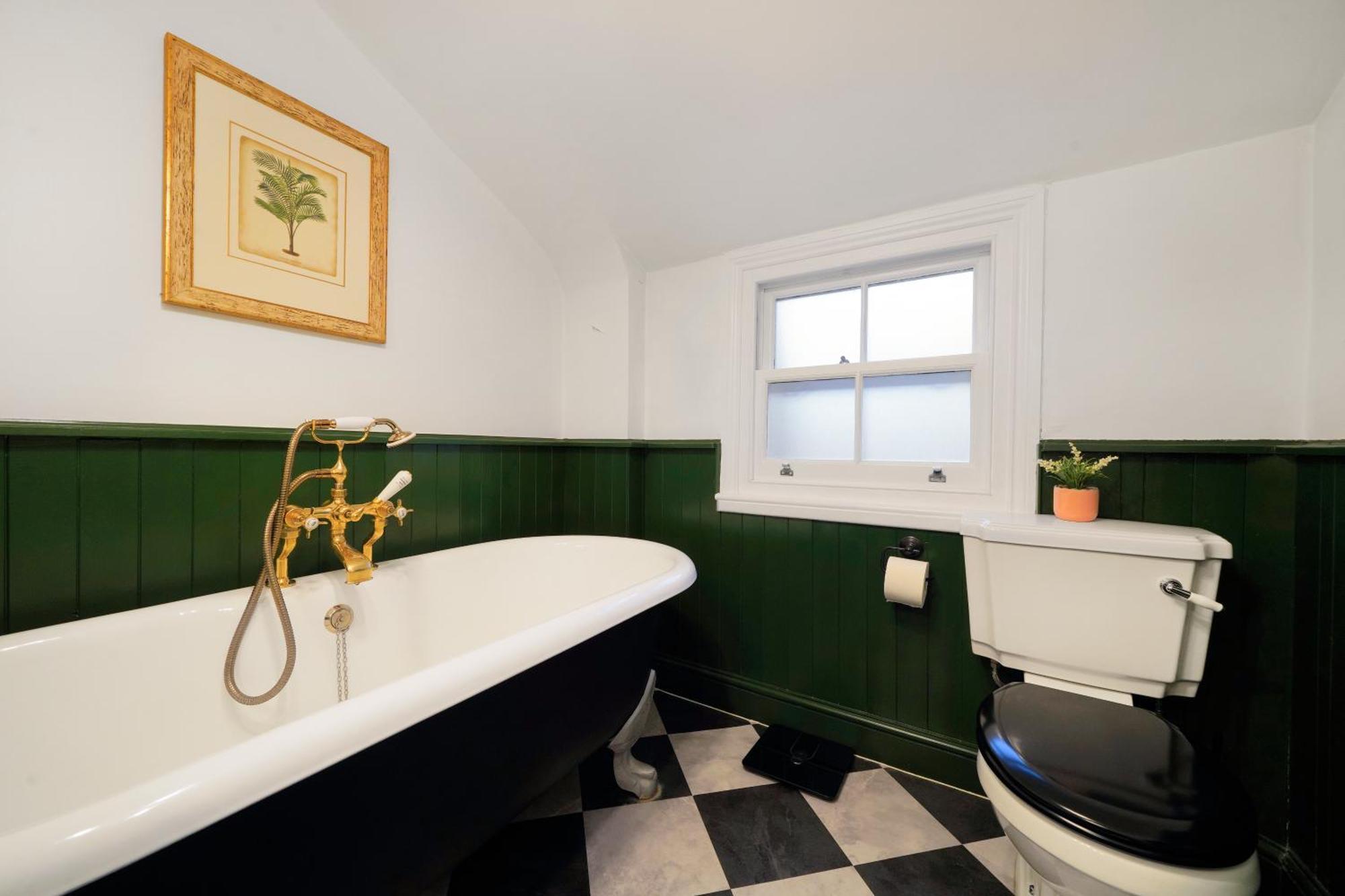 Luxury - In Battersea Park & Power Station Londres