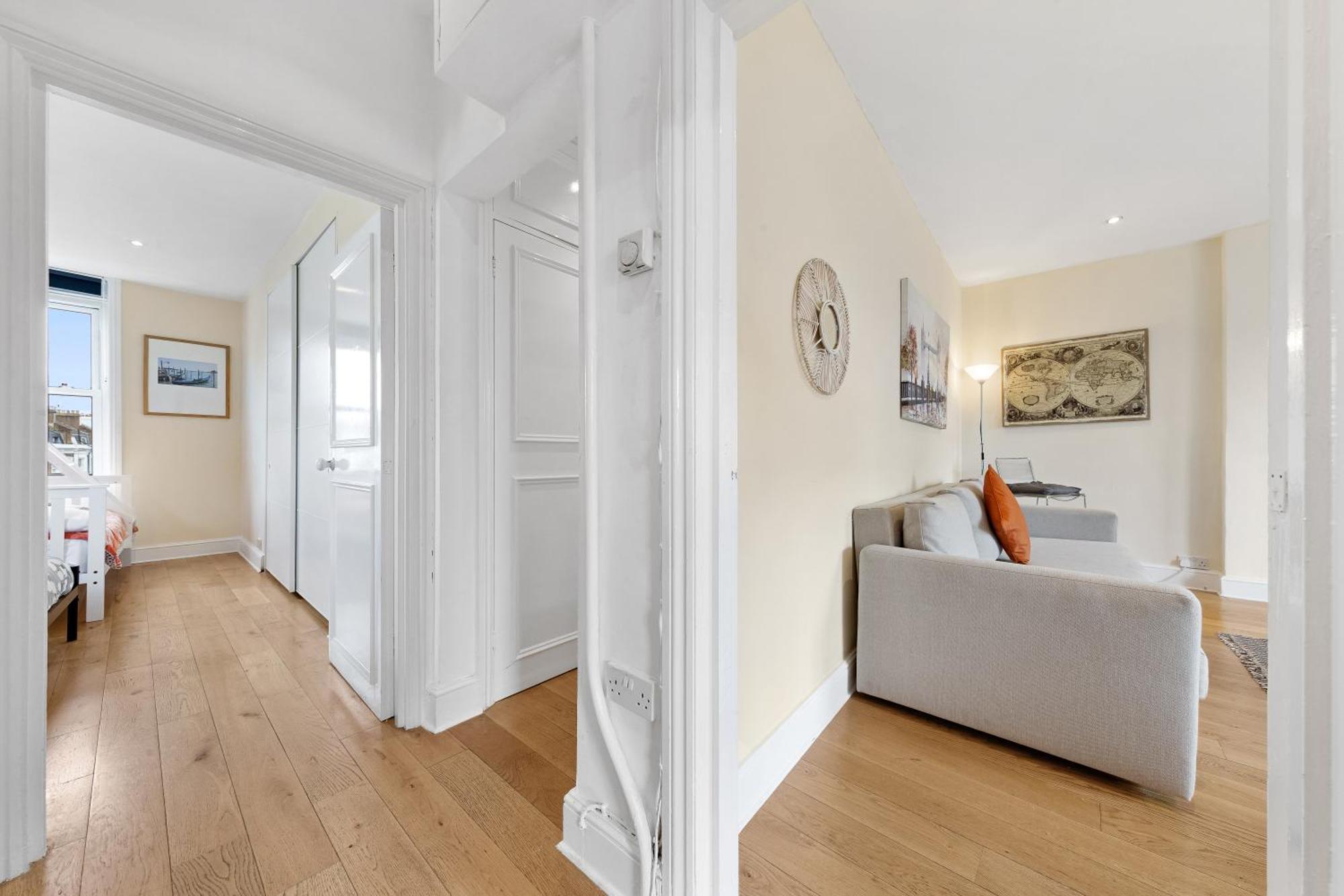 Apartment Spacious Sleep 11 With Terrace In Earls Court Ec99