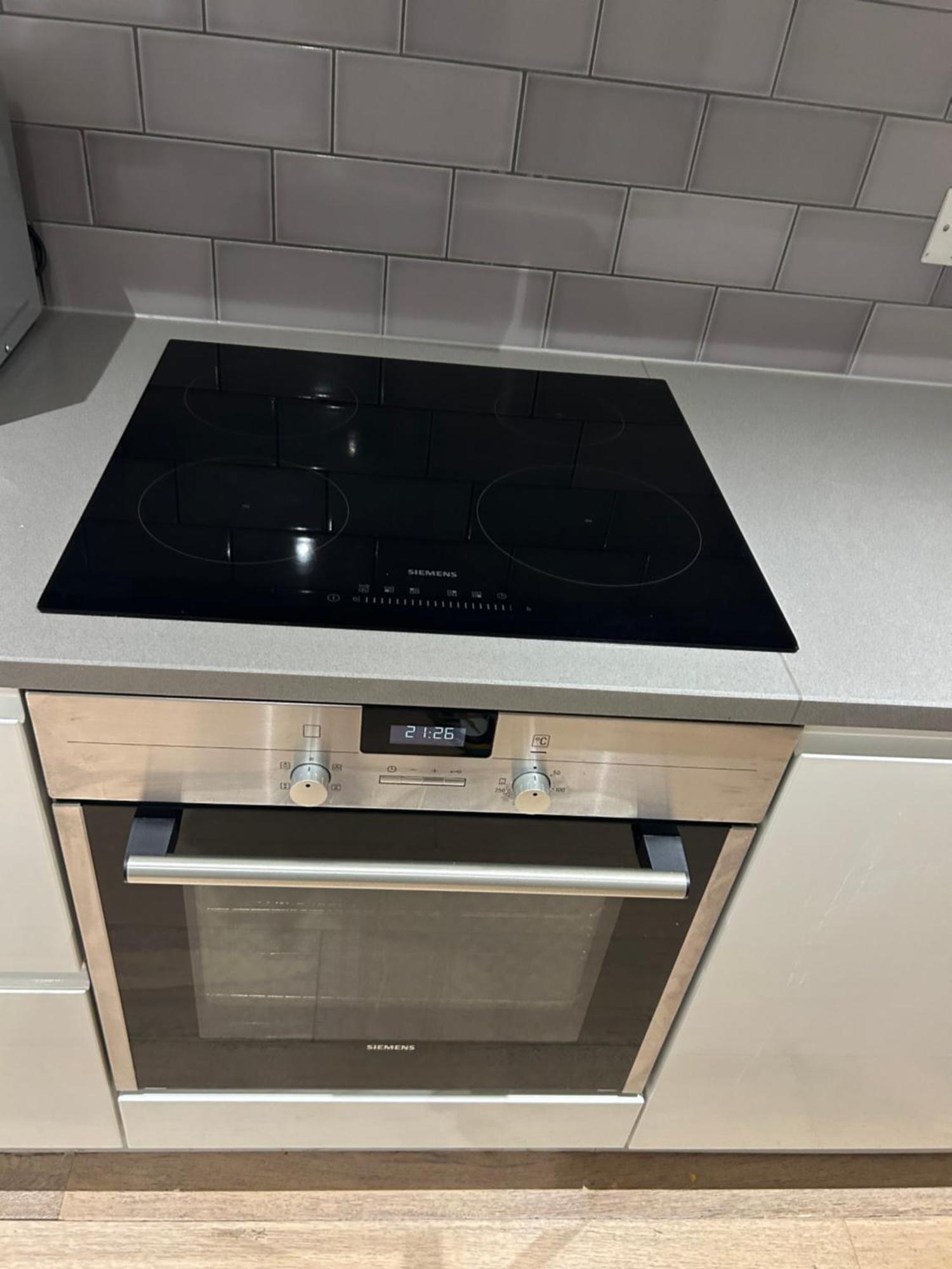 One Bedroom In Royal Wharf, Close To Airport * Londres