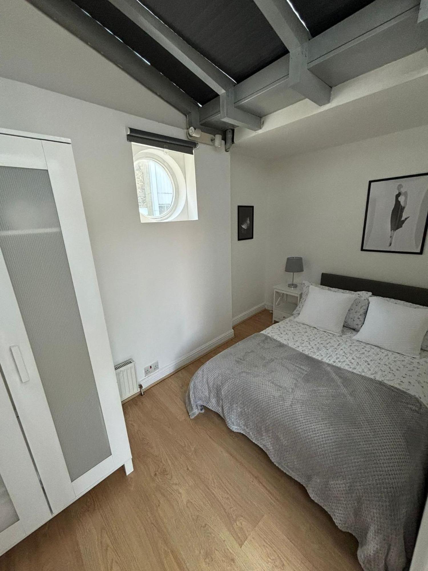 Top Floor Delightful Flat