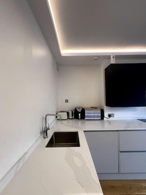 Lovely One Bedroom Flat In The Heart Of Appartement Londres