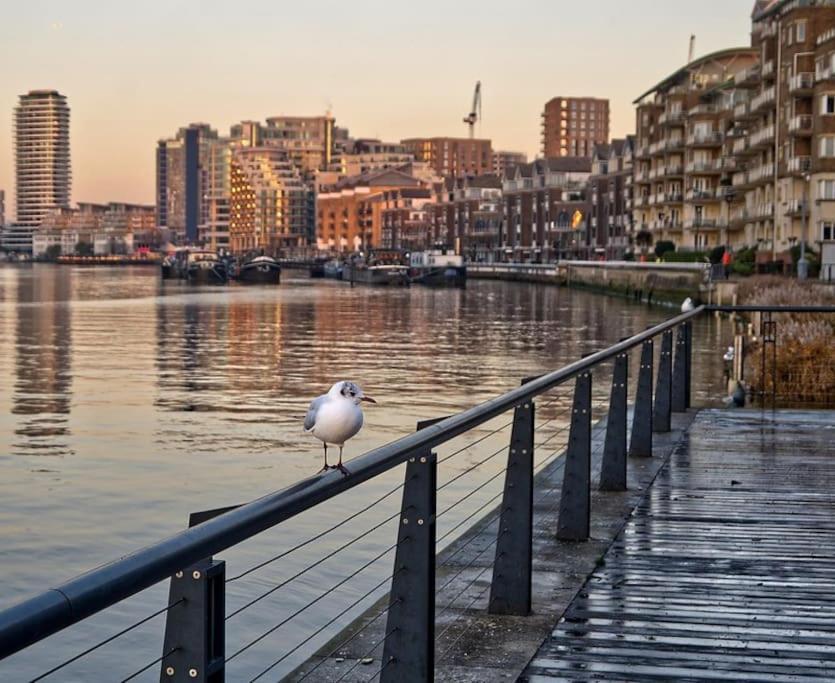 Apartamento Upscale Riverfront 1br Flat, Prestigious Battersea