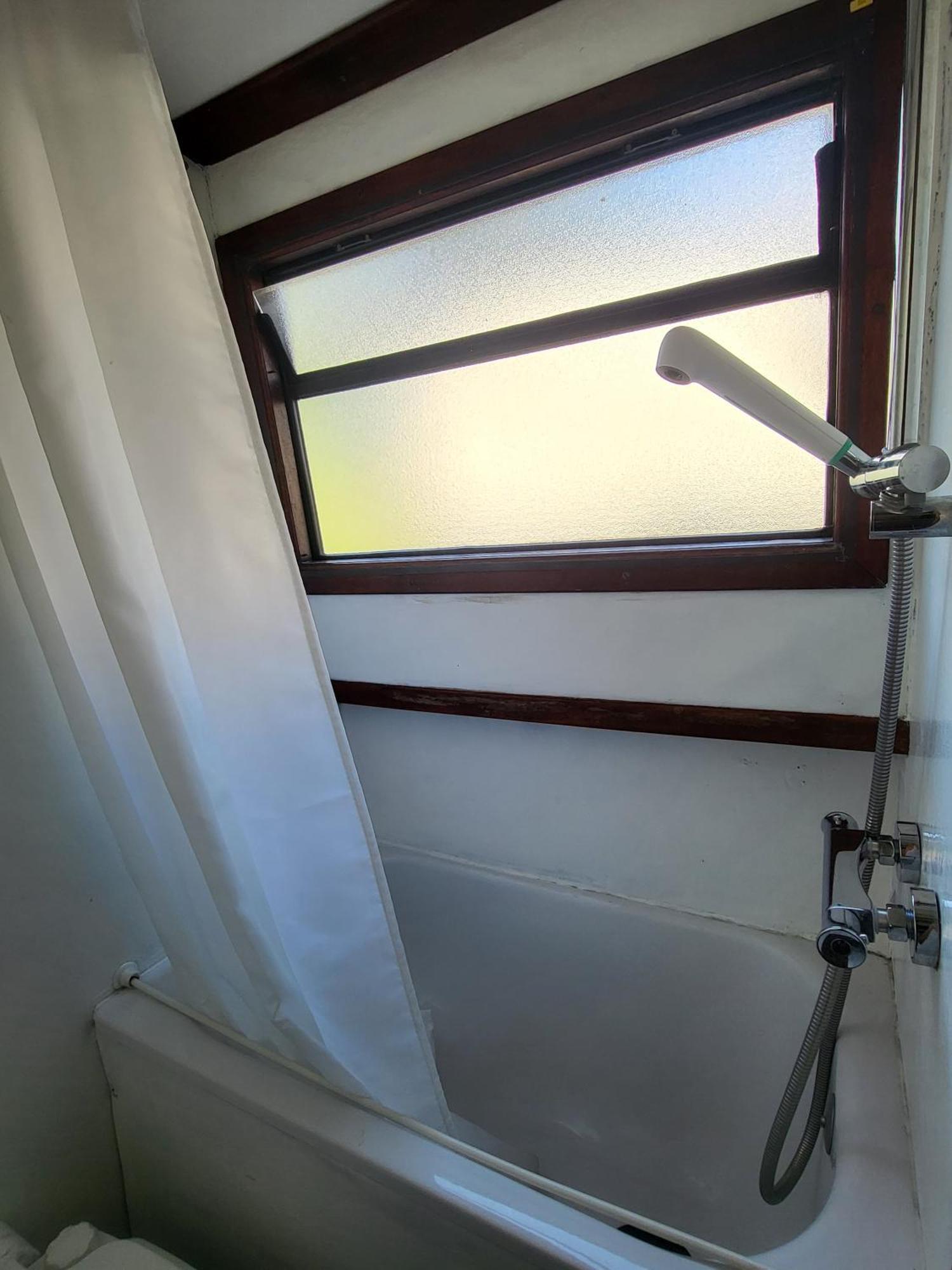 Comfy Canal Boat In Little Venice By Paddington For Family & Friends Hotel en barco