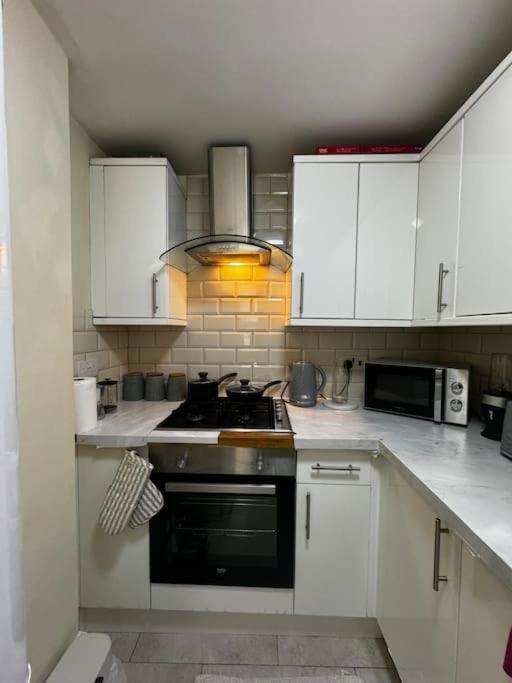 Entire 1bed Stratford Westfield Apartment London