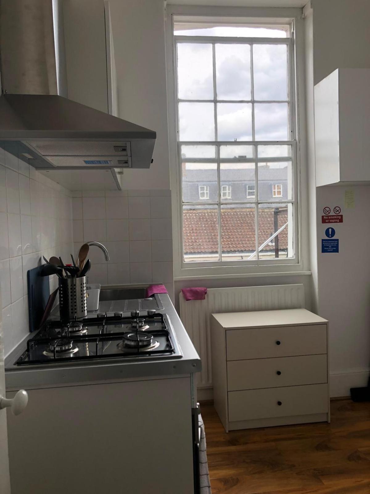 Casa de hóspedes Comfy Private Bedrooms Across The Euston Station