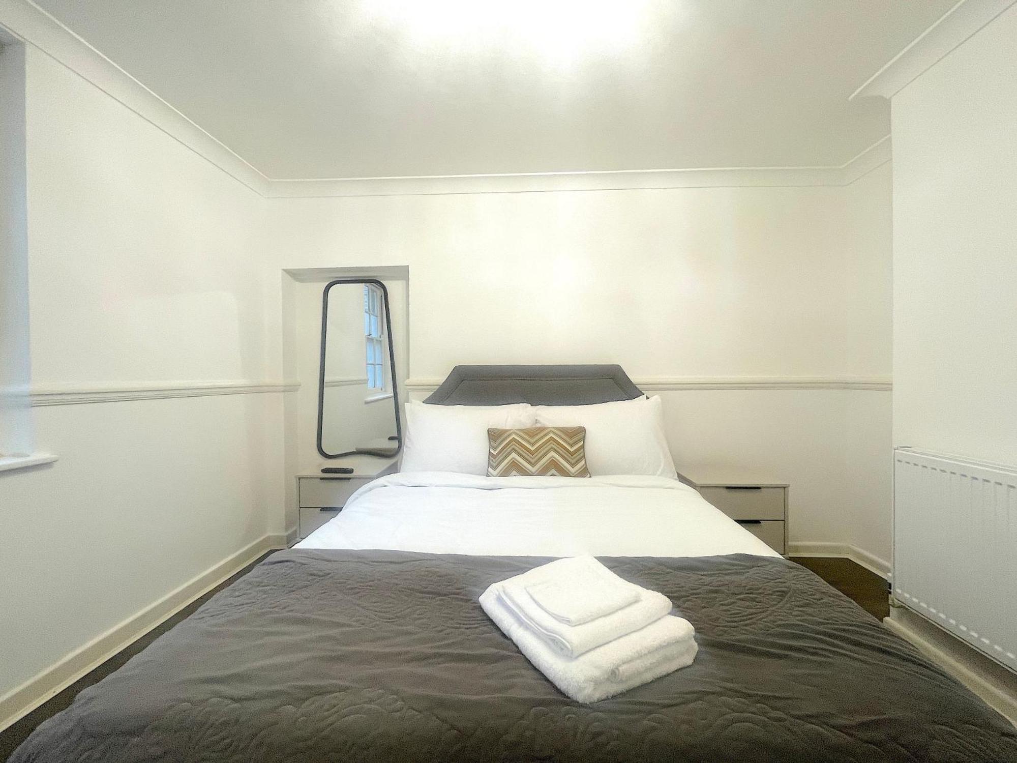 Apartamento Centrally Located Budget 3mins To Tube