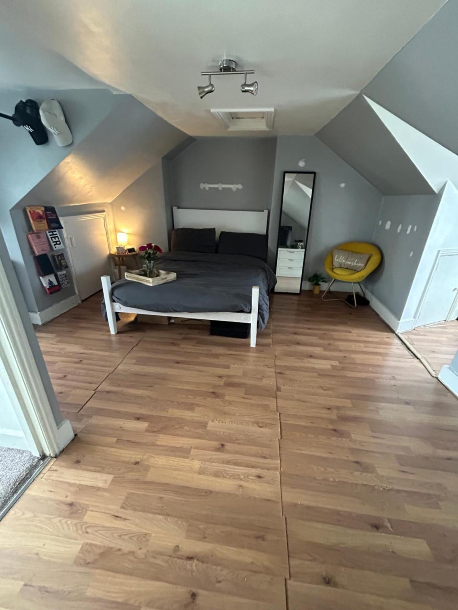 1 Bedroom House, Seven Sisters, Tottenham Appartement *